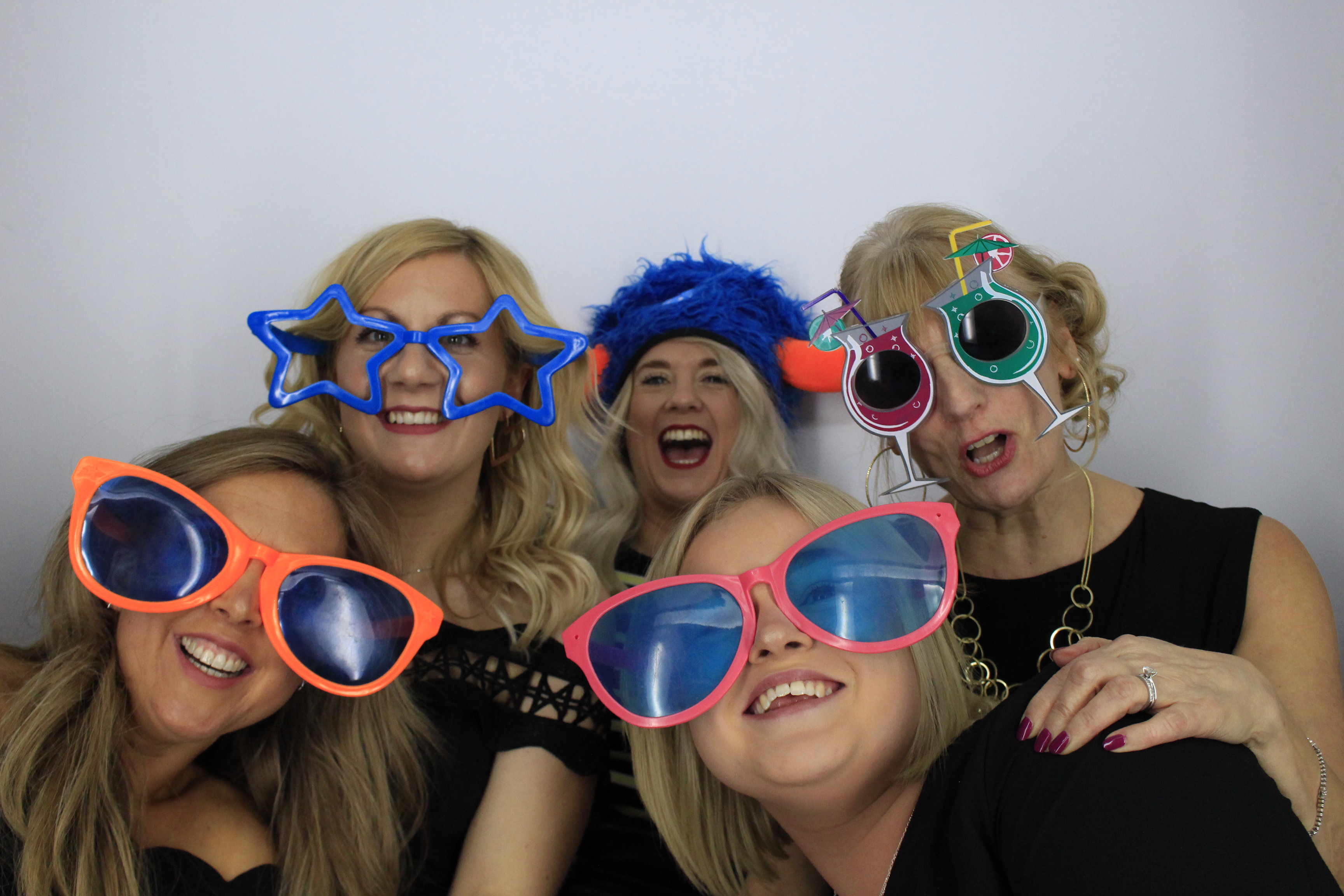Darren and sarah’s 40th birthday celebration | View more photos from the event at gallery.myphotoboothexperience.co.uk/u/MyPhotoBoothExperienceLtd/Darren-and-sarah’s-40th-birthday-celebration
